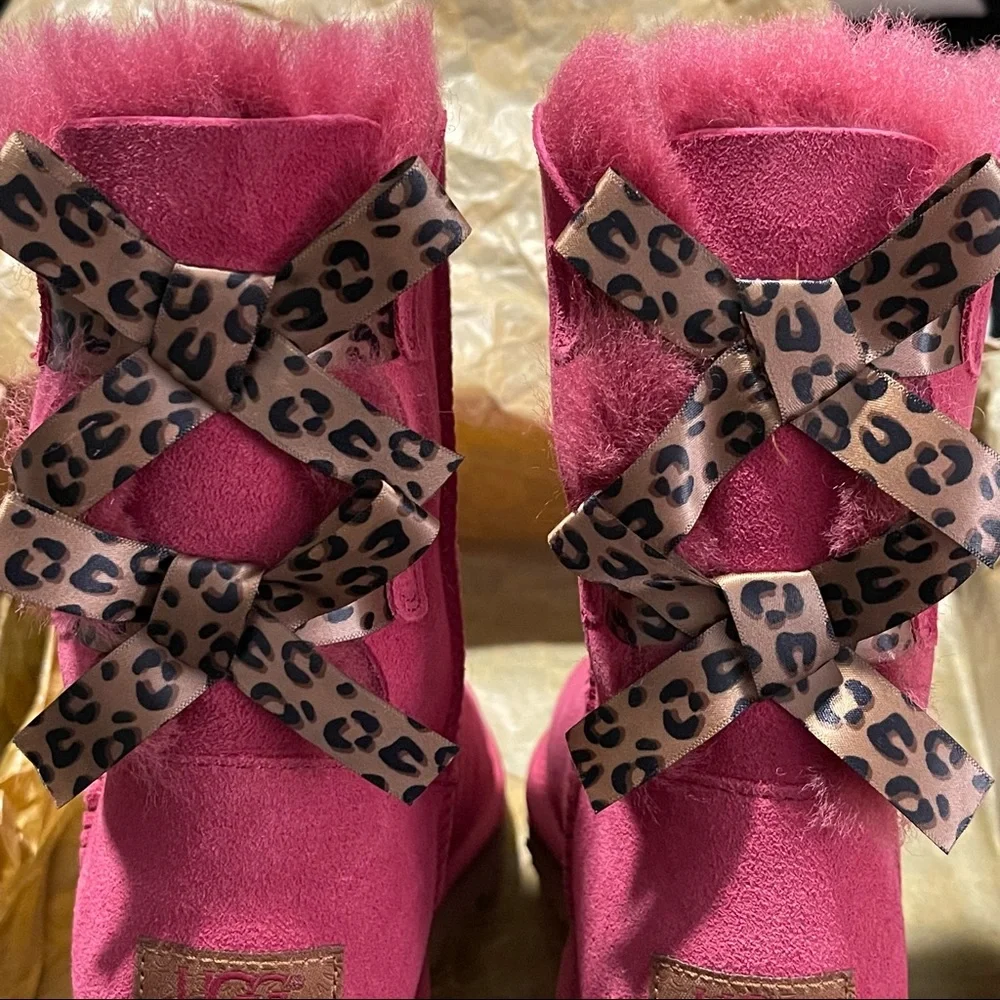 💕 UGG BOOTS - Bailey Bow 🎀 Cheetah Leopard Pink Size 5 Womens - Picture 11 of 13